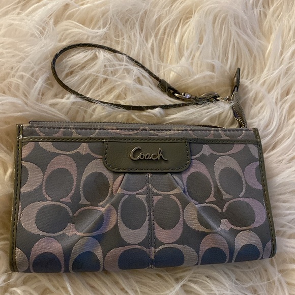 COACH wristlet - Picture 2 of 10